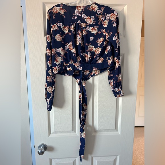 Active USA Navy Floral Tie-Front Blouse - Picture 2 of 4